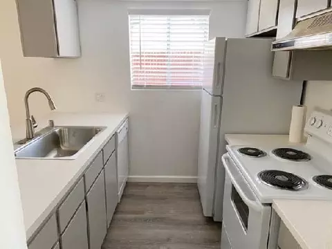 1905 8th St, Redding, CA 96001 photo 2