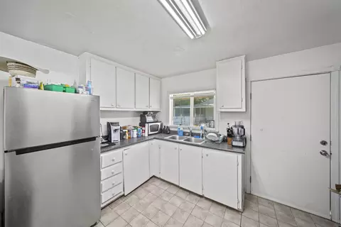 7031 Apple, Redding, CA 96002 photo 16