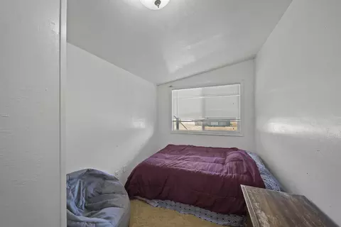 7031 Apple, Redding, CA 96002 photo 12