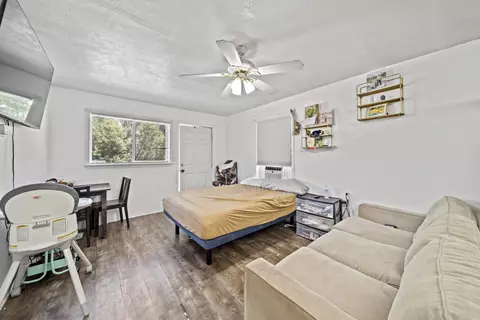 7031 Apple, Redding, CA 96002 photo 19