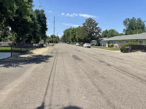 485 Roundup Ave, Red Bluff, CA 96080 photo 4
