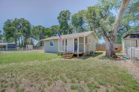 18774 Gas Point Rd, Cottonwood, CA 96022