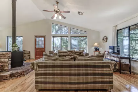 551 Salt Flat Rd, Lewiston, CA 96052 photo 4