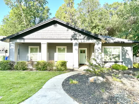 5599 Lexi Ln, Redding, CA 96001