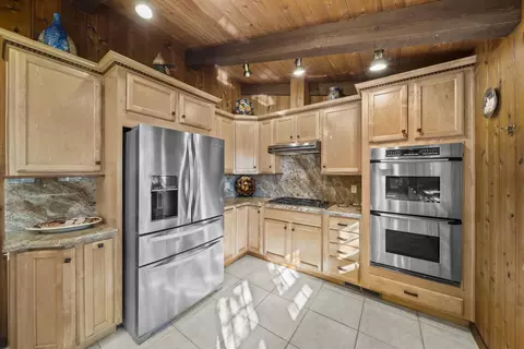 15585 Mountain Shadows Dr, Redding, CA 96001 photo 6