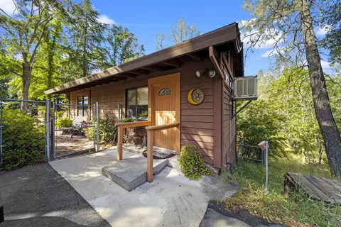 15585 Mountain Shadows Dr, Redding, CA 96001 photo 33