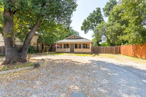 1116 Layton Rd, Redding, CA 96002