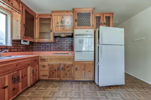 13721 Kitty Hawk Ln, Redding, CA 96003 photo 5