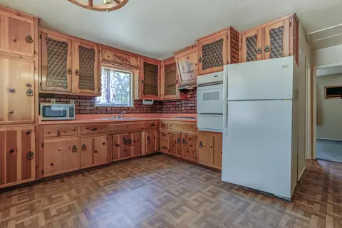 13721 Kitty Hawk Ln, Redding, CA 96003 photo 3