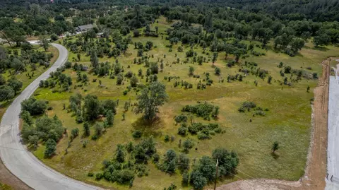 22463 Elk Trl, Redding, CA 96003