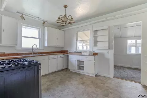 118 Mariposa Ave, Gerber, CA 96035 photo 8