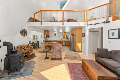 1609 Western Ct, Mccloud, CA 96057 photo 4