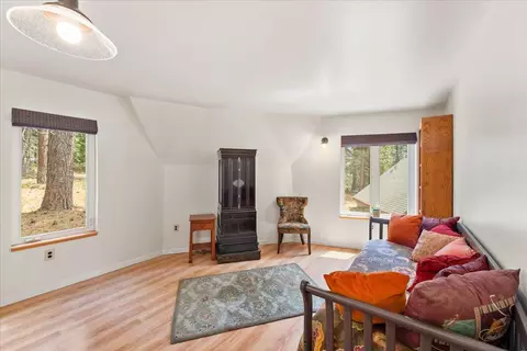 1609 Western Ct, Mccloud, CA 96057 photo 8