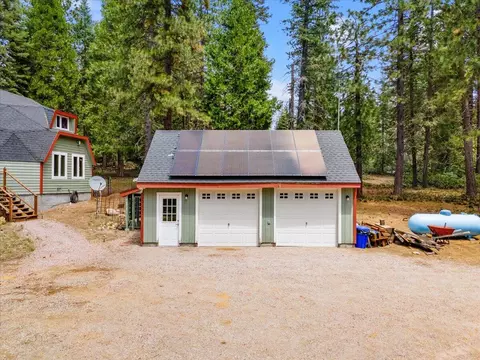 1609 Western Ct, Mccloud, CA 96057 photo 2