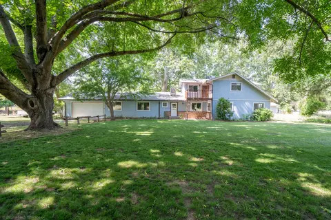 6190 Calin Ln, Anderson, CA 96007 photo 3