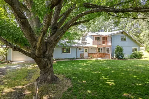 6190 Calin Ln, Anderson, CA 96007 photo 2