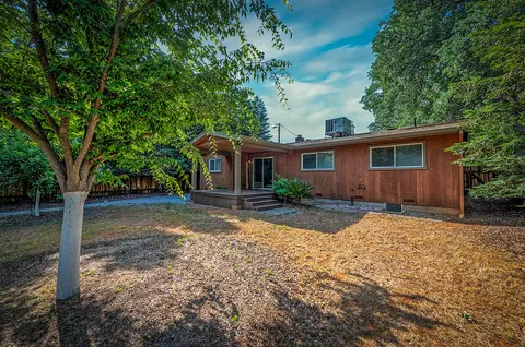 1420 Oakdale Ln, Redding, CA 96002 photo 14