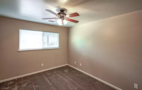 1420 Oakdale Ln, Redding, CA 96002 photo 12