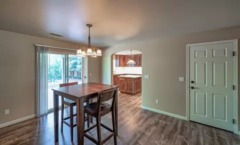 1420 Oakdale Ln, Redding, CA 96002 photo 4