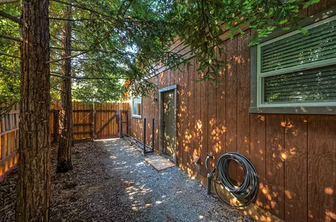 1420 Oakdale Ln, Redding, CA 96002 photo 20