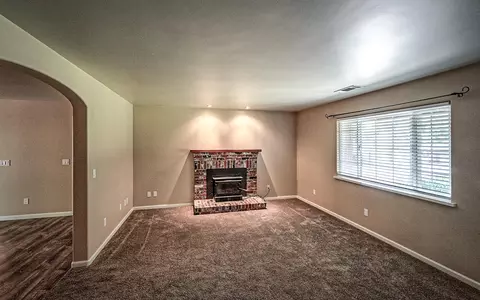 1420 Oakdale Ln, Redding, CA 96002 photo 3