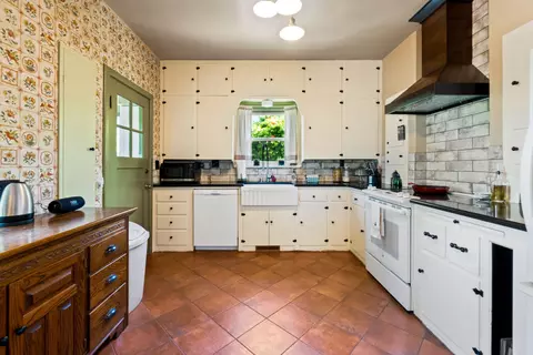 1751 Chestnut St, Redding, CA 96001 photo 5