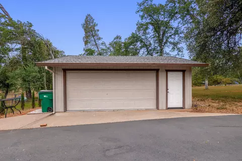 16001 Yankee Mine Rd, Redding, CA 96001 photo 9