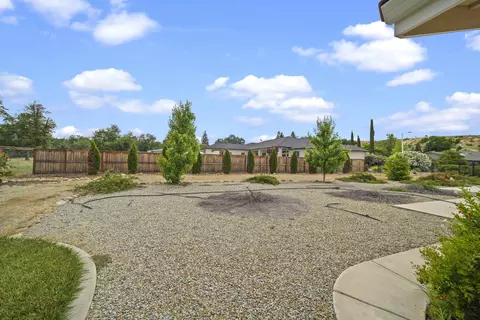 3011 Lake Redding Dr, Redding, CA 96003 photo 20