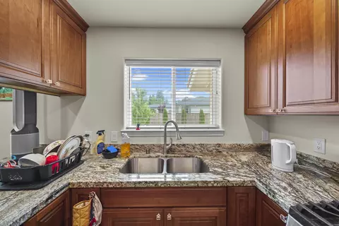 3011 Lake Redding Dr, Redding, CA 96003 photo 8