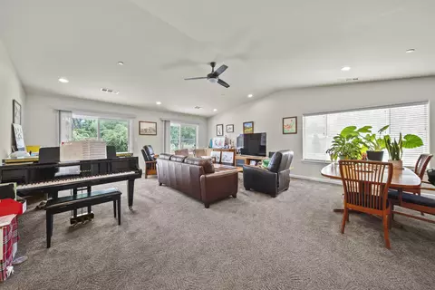 3011 Lake Redding Dr, Redding, CA 96003 photo 4