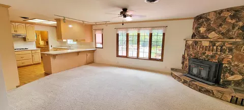 3423 Inverness St, Redding, CA 96002 photo 7