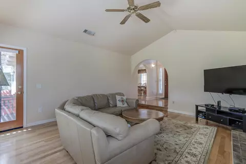 1889 Gold Hills Dr, Redding, CA 96003 photo 8
