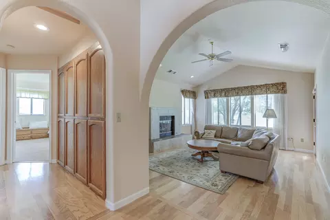 1889 Gold Hills Dr, Redding, CA 96003 photo 4
