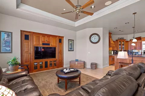 855 Santa Cruz Dr, Redding, CA 96003 photo 30