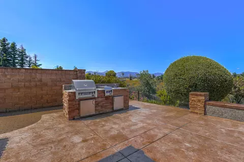 855 Santa Cruz Dr, Redding, CA 96003 photo 37