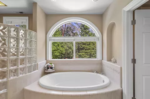 13345 Tierra Heights Rd, Redding, CA 96003 photo 19