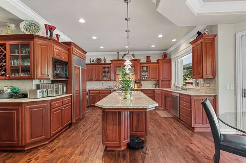 13345 Tierra Heights Rd, Redding, CA 96003 photo 10