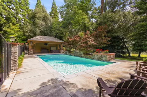 13345 Tierra Heights Rd, Redding, CA 96003 photo 3