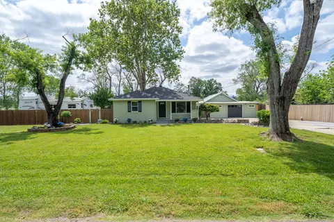5040 Bonnyview Ave, Redding, CA 96001 photo 2