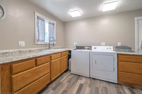 5040 Bonnyview Ave, Redding, CA 96001 photo 30