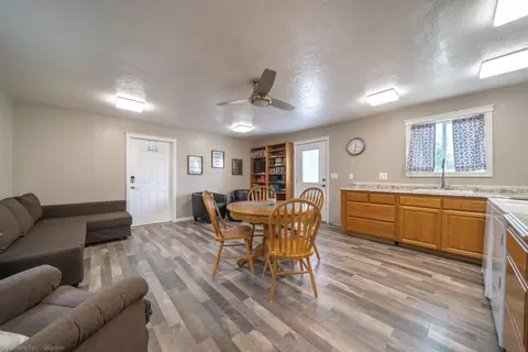 5040 Bonnyview Ave, Redding, CA 96001 photo 28