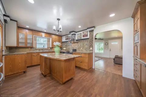5040 Bonnyview Ave, Redding, CA 96001 photo 11