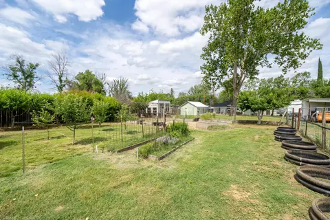 5040 Bonnyview Ave, Redding, CA 96001 photo 38