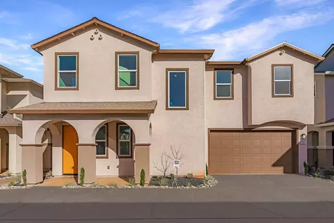1937 Salzburg Trl, Redding, CA 96003