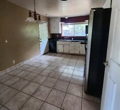 3277 Alexander Dr, Redding, CA 96002 photo 3