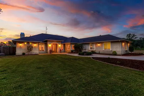 3435 Four Star Dr, Cottonwood, CA 96022