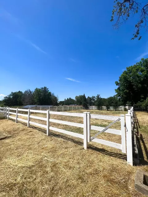 7310 Churn Crk Rd, Redding, CA 96002 photo 37