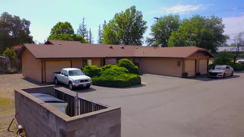 2124 Branstetter Ln, Redding, CA 96001 photo 9