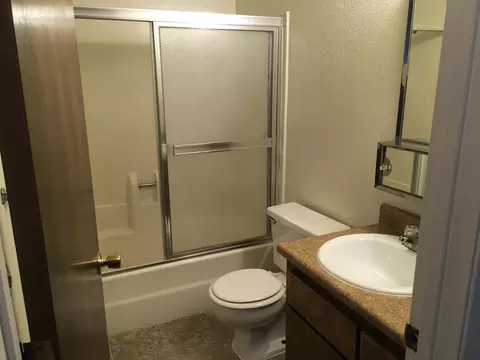 2124 Branstetter Ln, Redding, CA 96001 photo 15