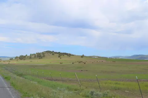 View/Area - 528-125 Mitchell Rd, Termo, CA 96132 photo 5 of 12